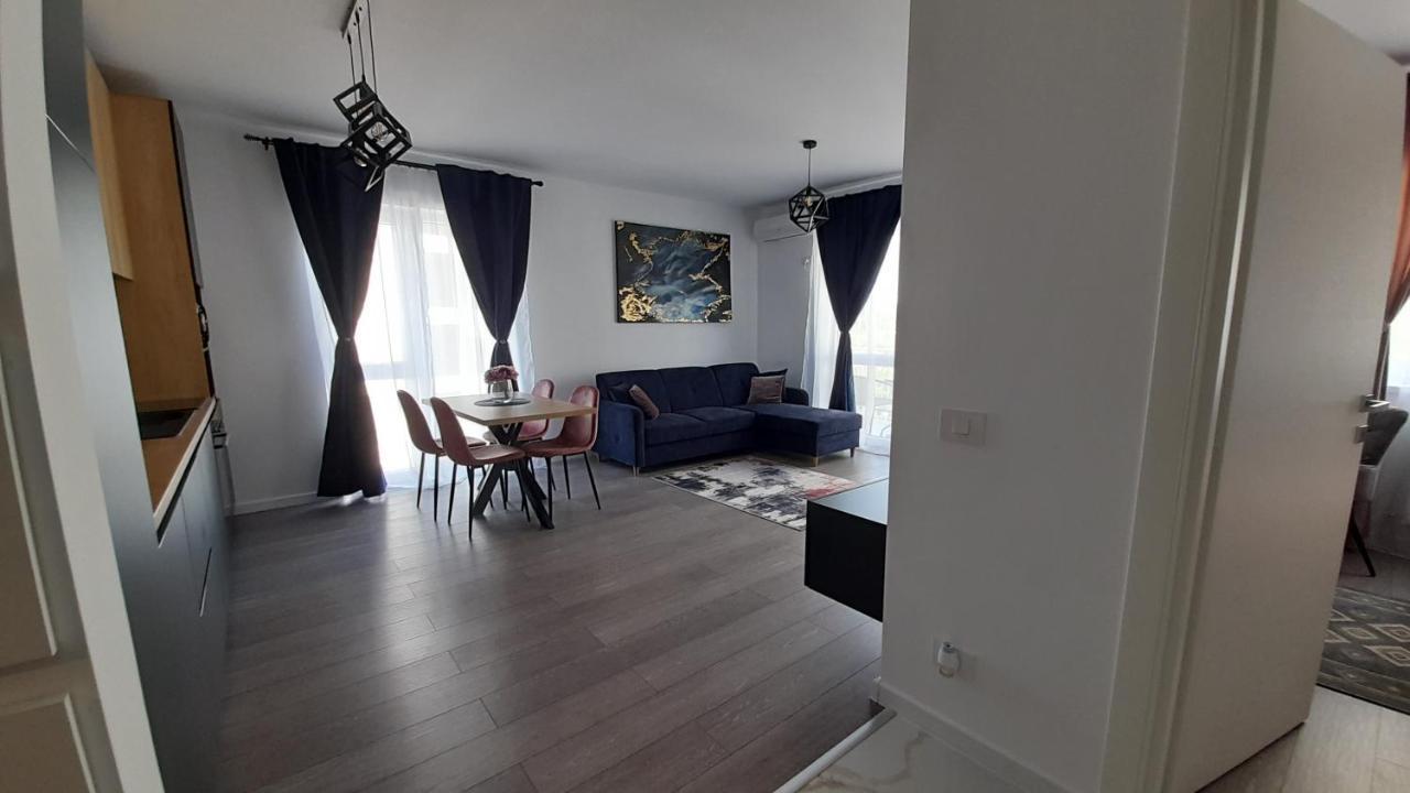 Sarah'S Place Oradea Exterior foto