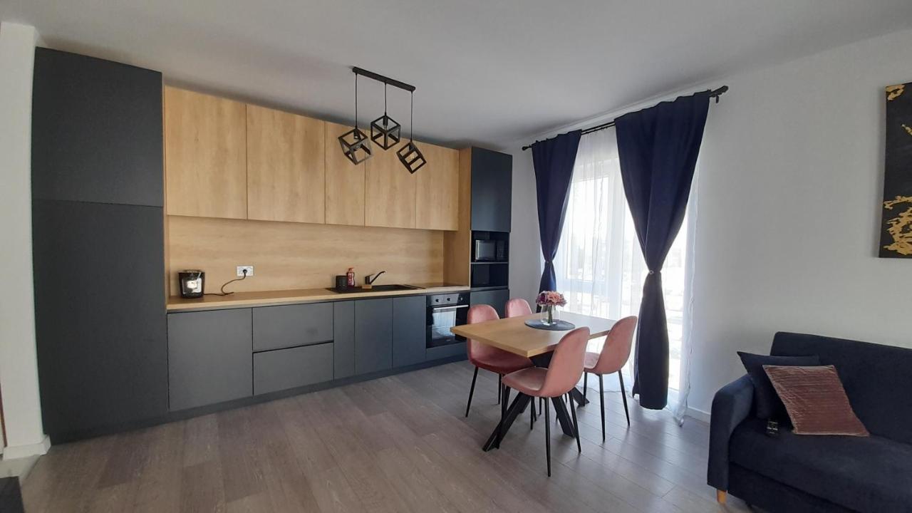 Sarah'S Place Oradea Exterior foto